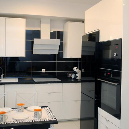 Apartamenty Uniejow "Prywatne Kapiele Termalne" Exteriör bild
